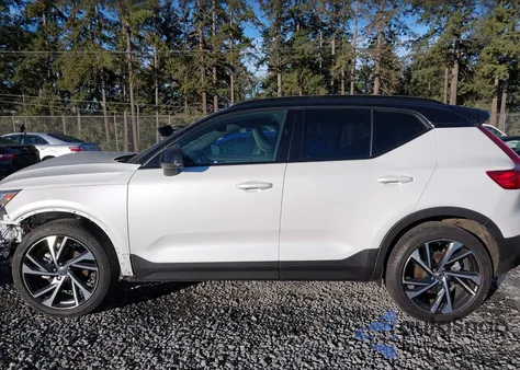 2021 Volvo Xc40 T5 R-Design из США, поврежденный, VIN YV4162UM2M2573047